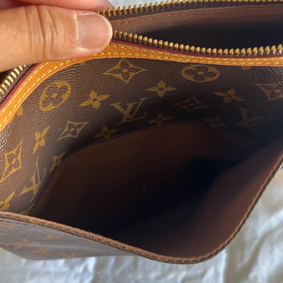 Louis Vuitton Odeon Monogram crossbody - Picture 5 of 10